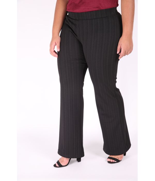 calça flare gg