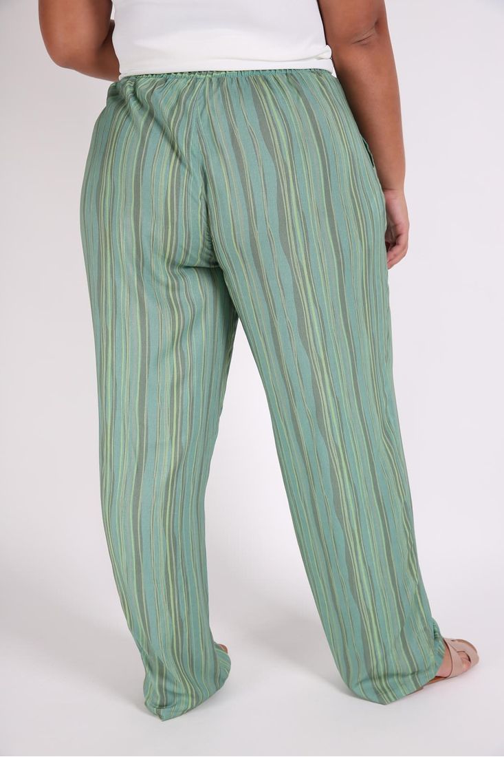 calça pantalona listrada plus size