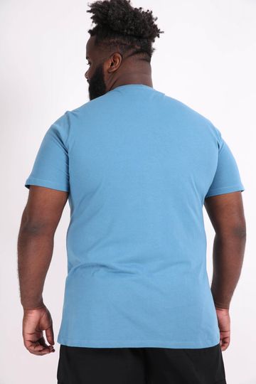Camiseta-estampa-on-the-list-plus-size