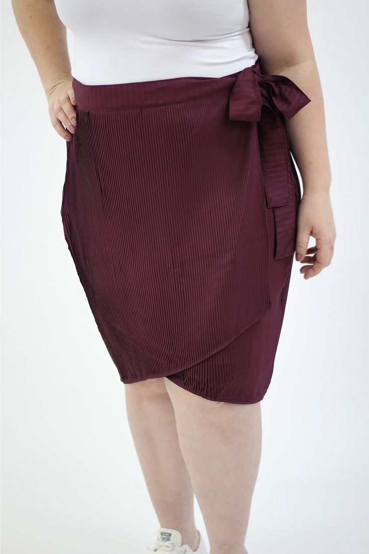 saia plissada plus size