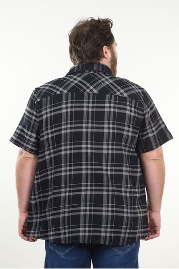 Camisa-xadrez-manga-curta-plus-size